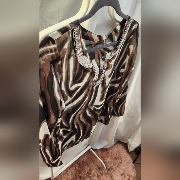 COVINGTON TOP - Picture 3 of 7